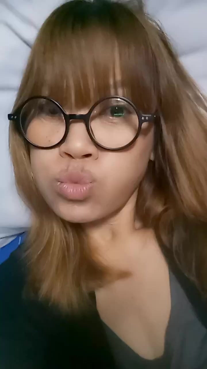 flirt-with-single-women