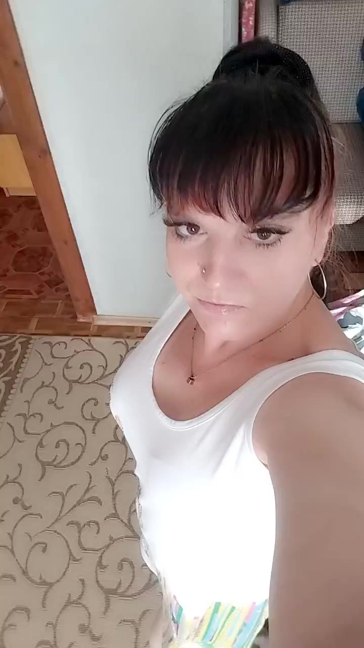 chat-with-girls-near-you