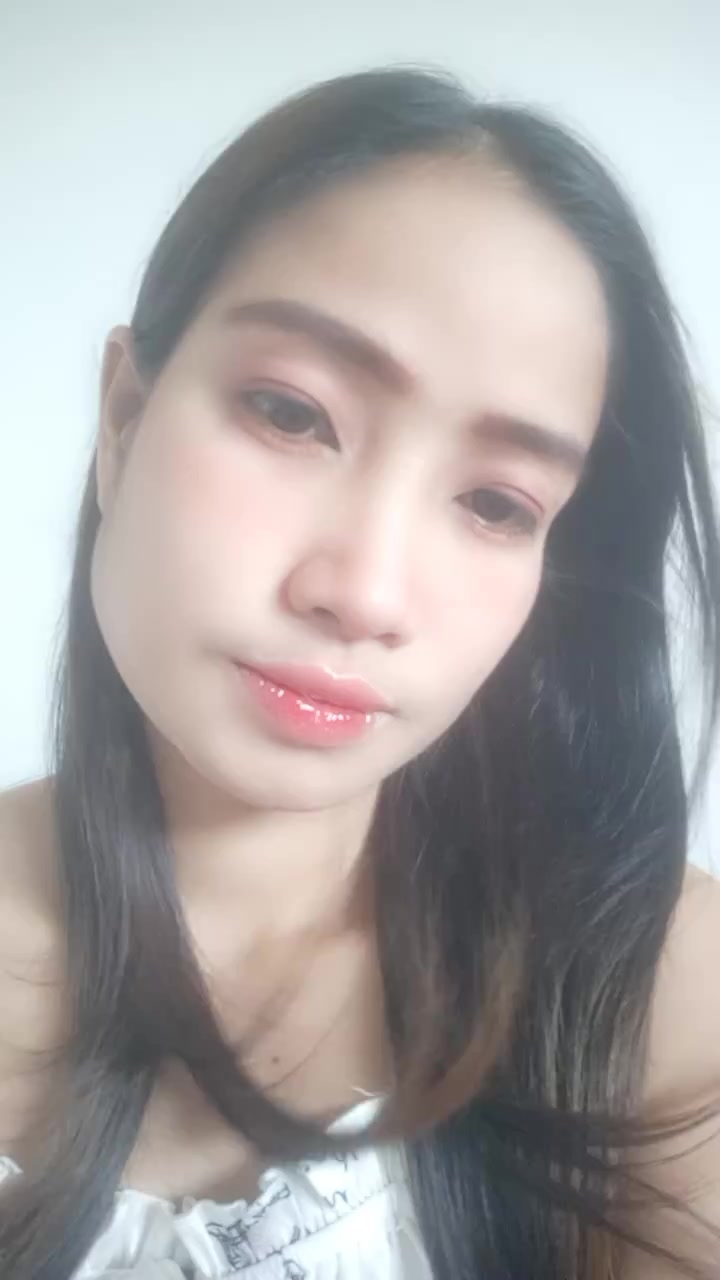 flirt-with-single-girls-online