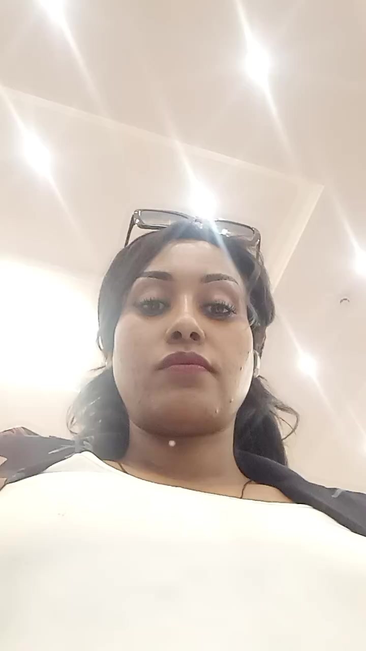 flirt-with-singles-online