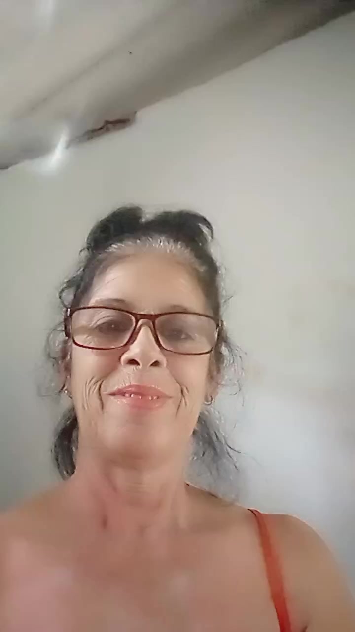 chat-with-single-girls