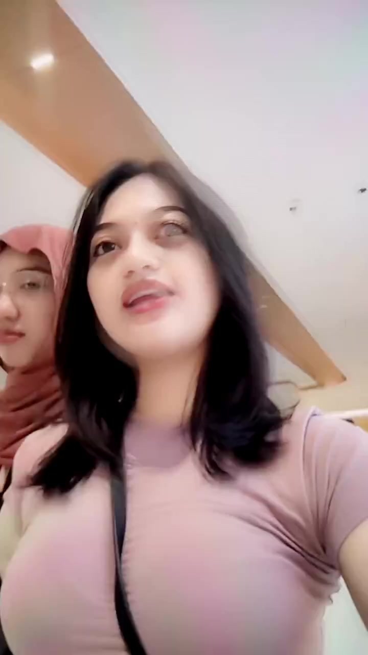 chat-with-girls-nearby