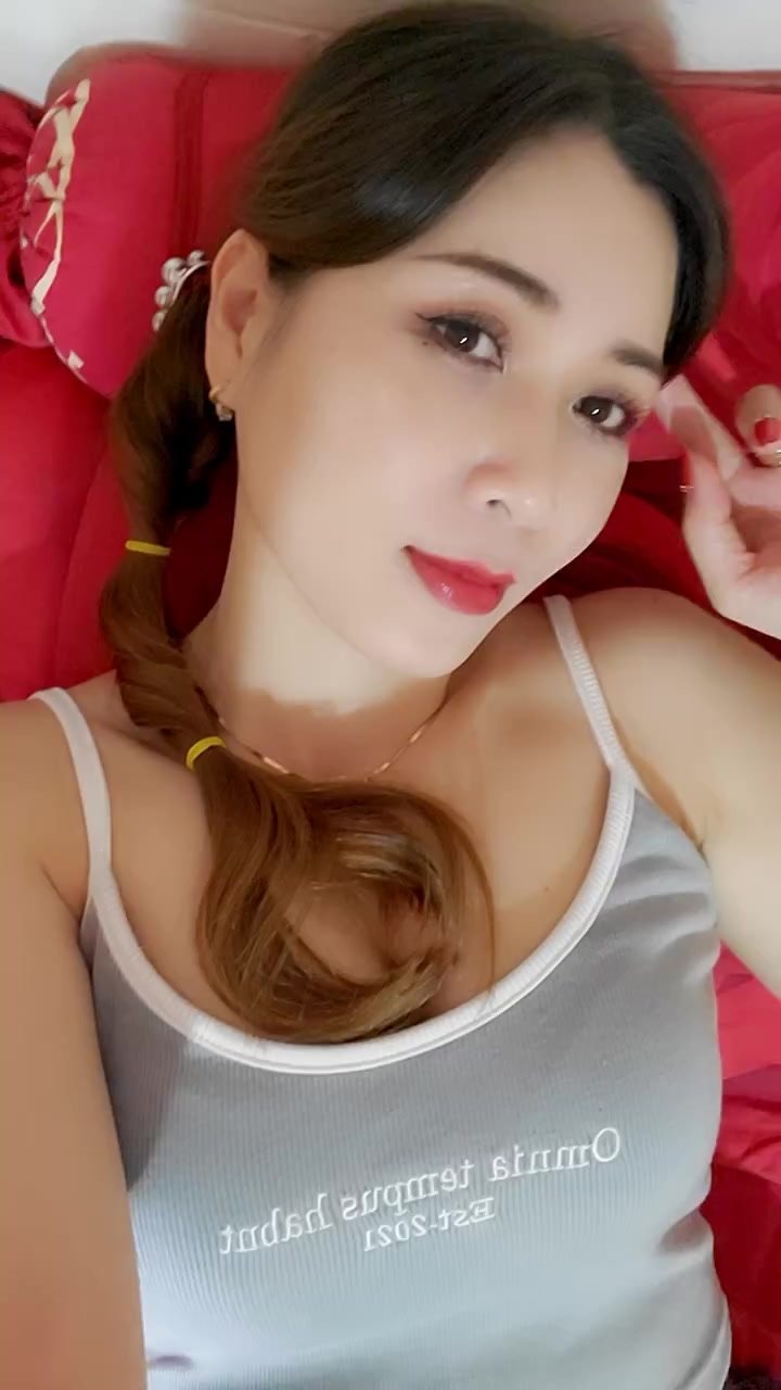 chat-with-girls-near-you