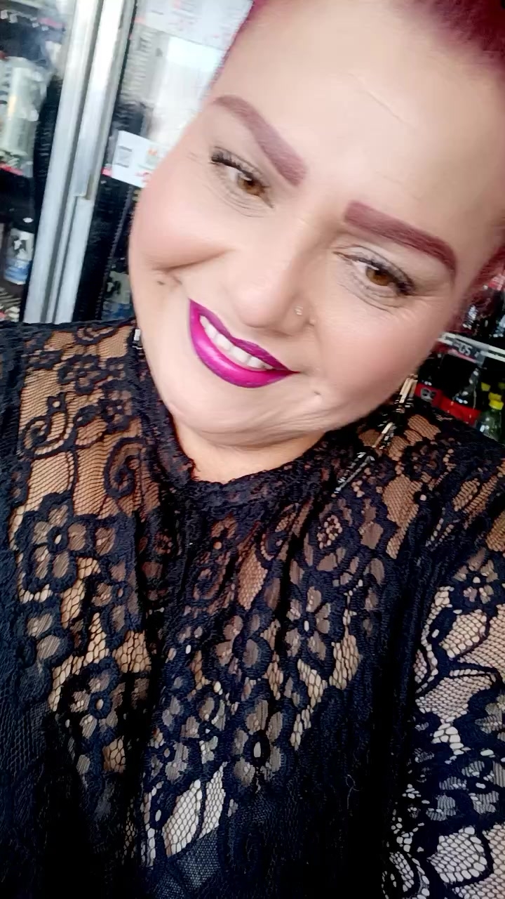 flirt-with-single-women-online