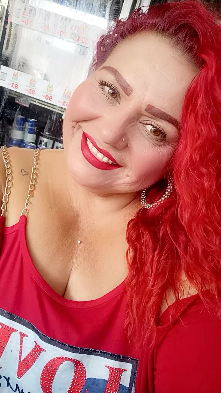 flirt-with-single-women-online