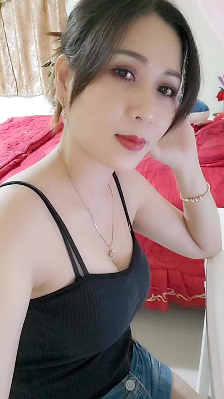 chat-with-girls-nearby