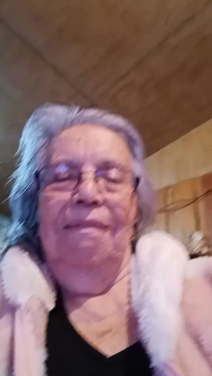 flirt-with-single-women-online